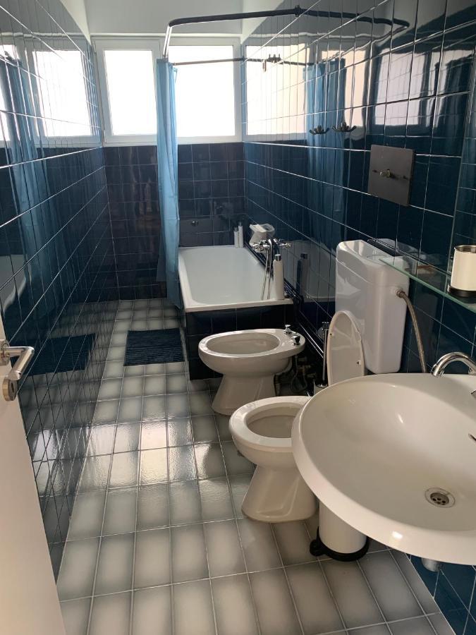 Oasis Exclusive Apartment @ Athenian Riviera Екстериор снимка