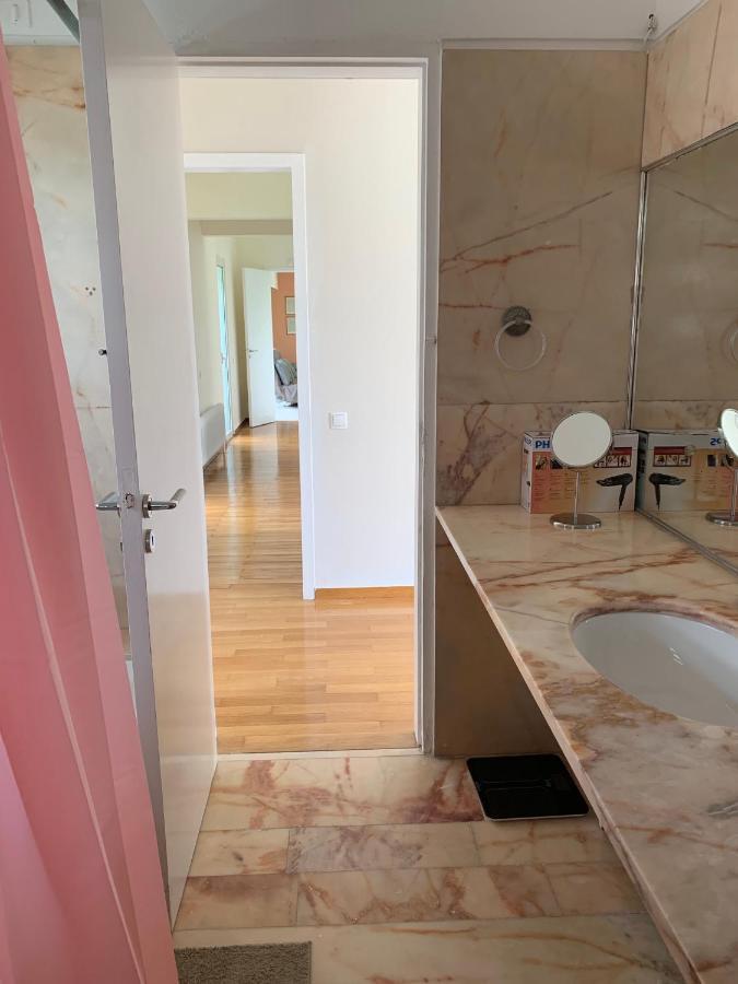 Oasis Exclusive Apartment @ Athenian Riviera Екстериор снимка